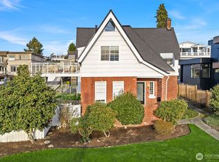424 8th Ave W, Kirkland, WA