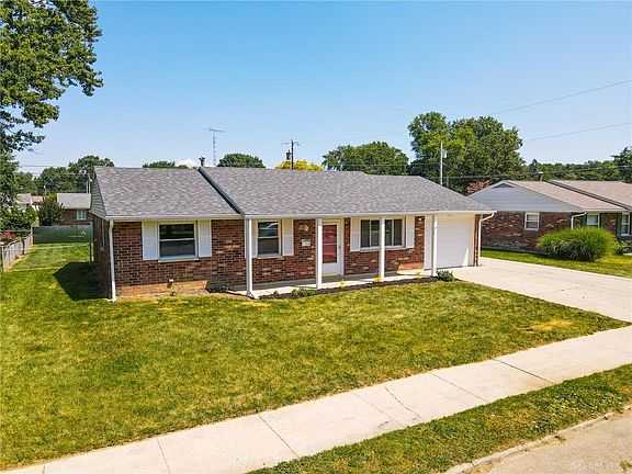 2nd image of 1065 Mystic Ln S