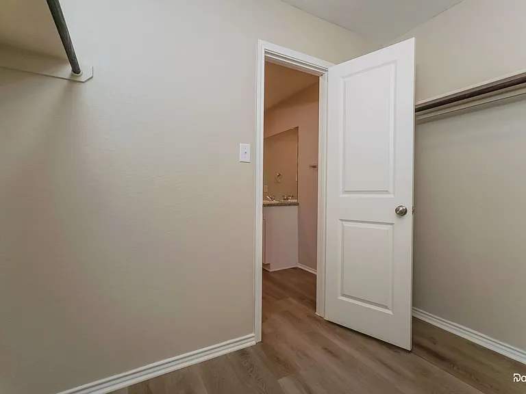 5355 Fair Moon Dr — Photo 8