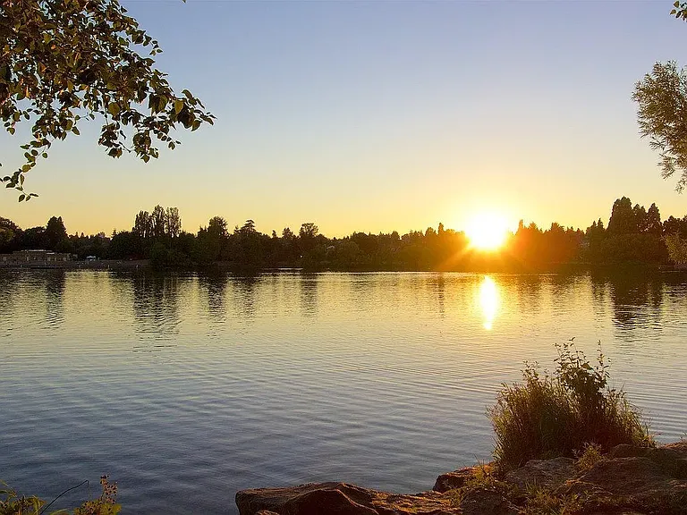Greenlake South Shore — Photo 5