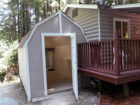 Washer Dryer in Utility Structure