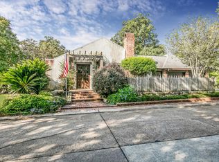 100 Greenbriar Cir, Lafayette, LA 70503