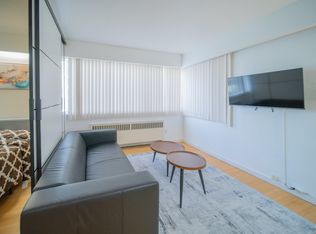 1925 Nelson St #107, Vancouver, BC V6G 1N3