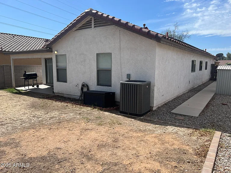 3020 W Red Fox Rd #3020 — Photo 3