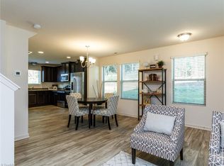 2295 Harvest Stone Ln, Pfafftown, NC 27040