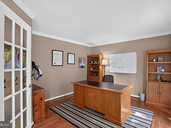 4th image of 10110 Mindy Ct
