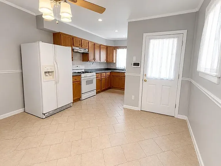 1538 W Chew St #1 — Photo 37