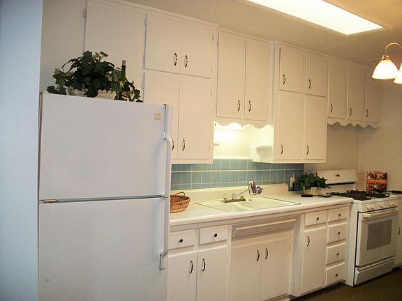 2nd image of 513 Cagua Dr SE