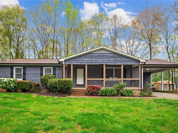 1535 Becky Ann Dr, Kernersville, NC 27284