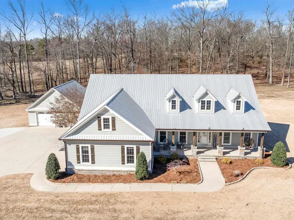 931 Floyd Dr, Boaz, AL 35957