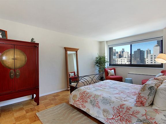 4th image of 1725 York Ave APT 18H