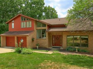 261 Lynn Ann Dr, New Kensington, PA 15068