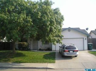 1456 Vine St, Exeter, CA 93221