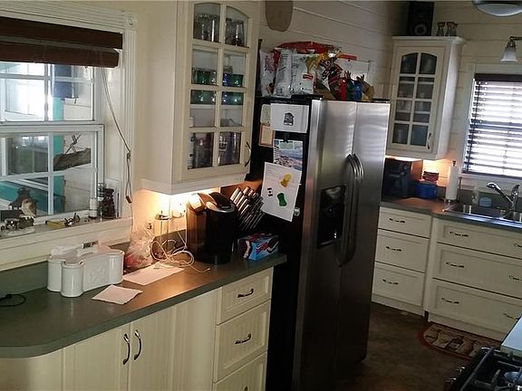 5th image of 347 E Rich Ave