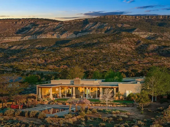 101 Mesa Prieta Rd, Youngsville, NM 87064