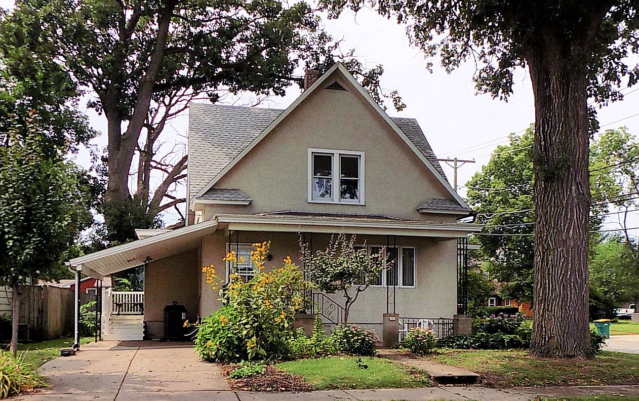 302 S 4th Ave, Streator, IL 61364 Zillow