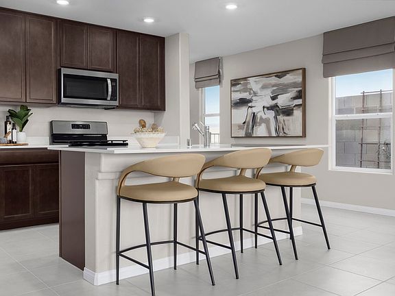 Plan 2069 Modeled - Kitchen breakfast bar