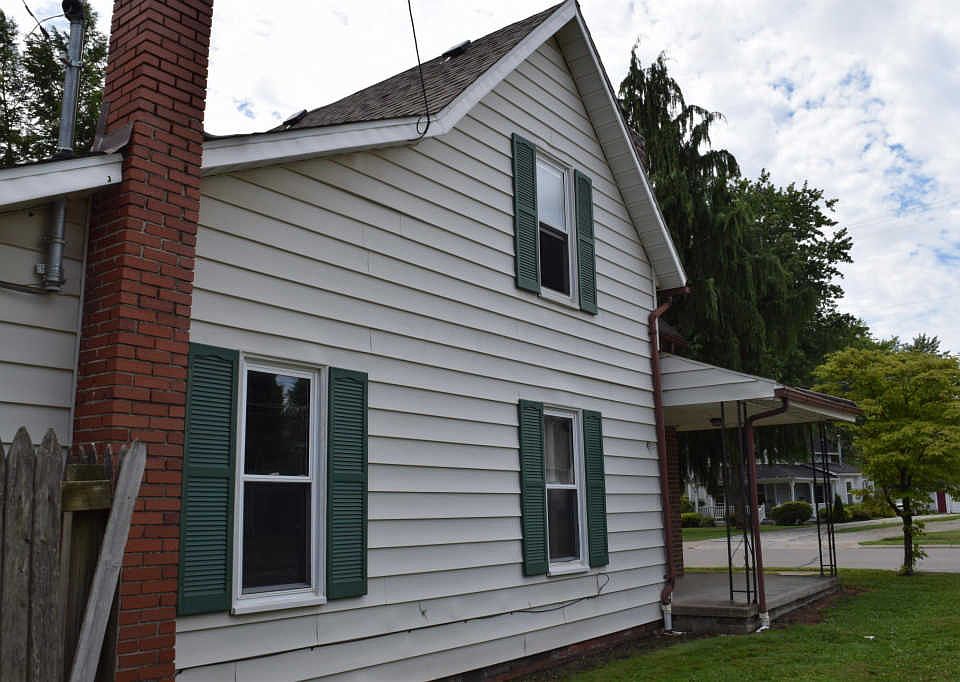 1st image of 604 Chestnut St