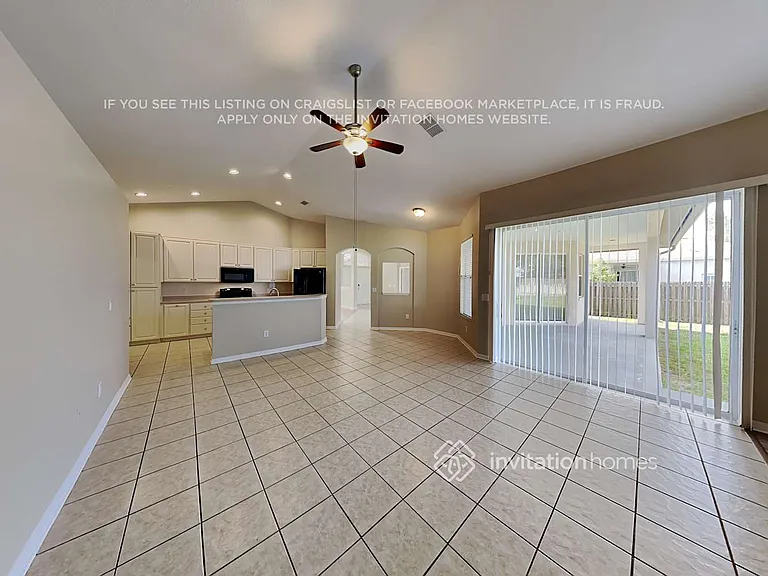 9424 Clover Glen Dr — Photo 5