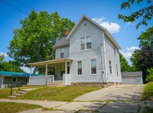 910 Pleasant St, Belding, MI 48809