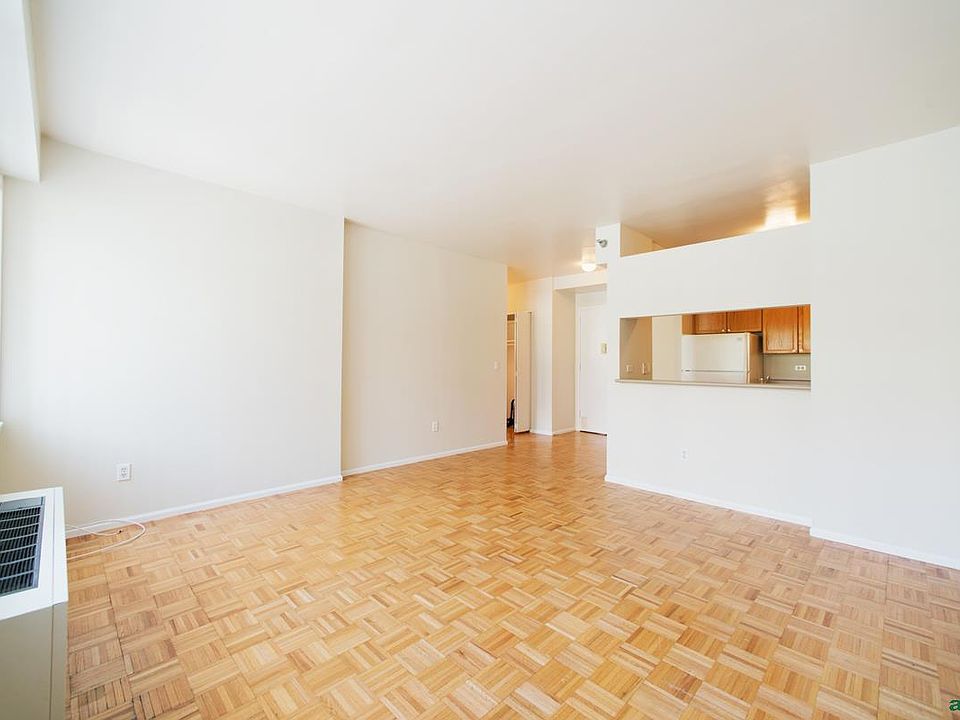 1st image of 4-74 48th Ave #2J