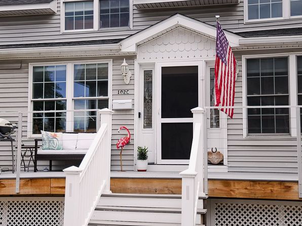 102 E Allen St #3-C