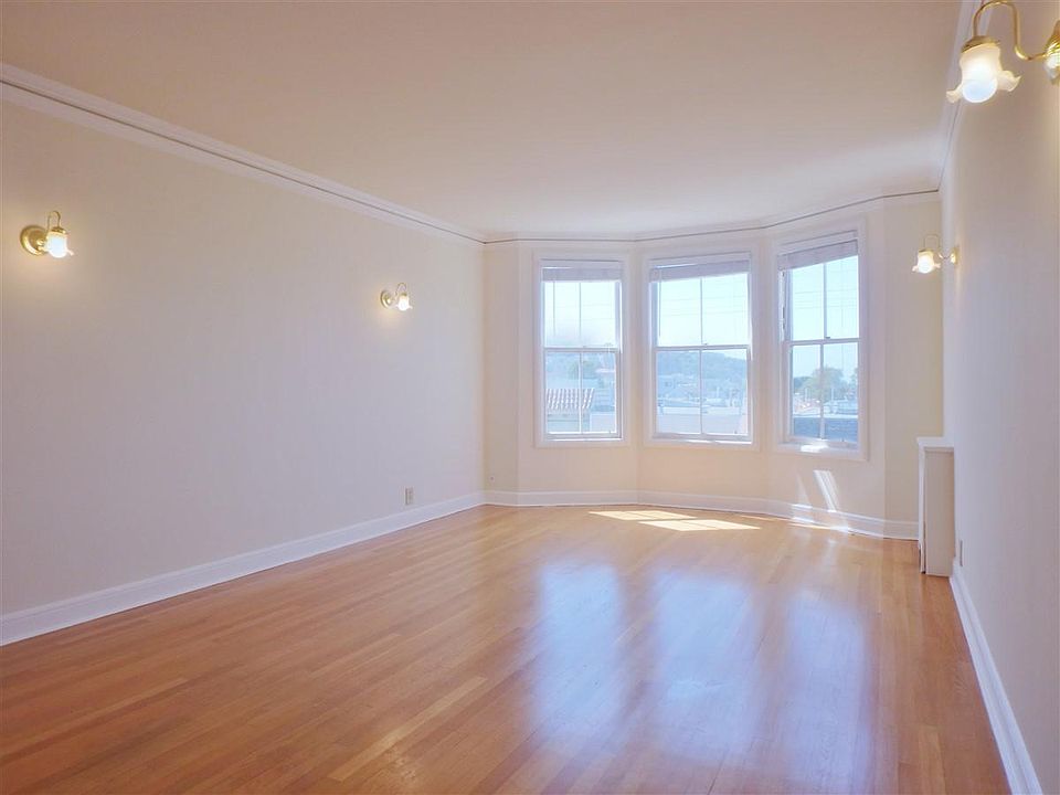 1st image of 1444 7th Ave #303