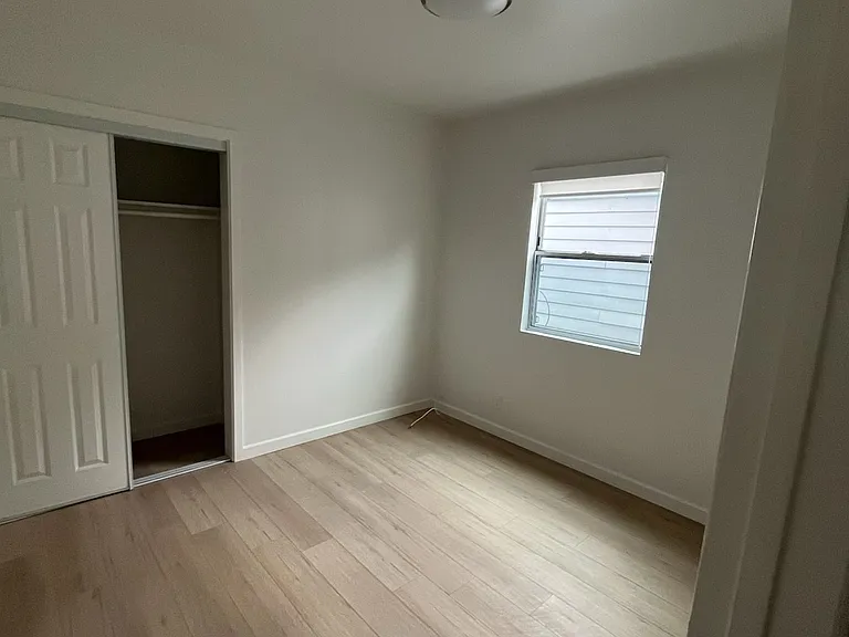 613 Westminster Ave #2 — Photo 5