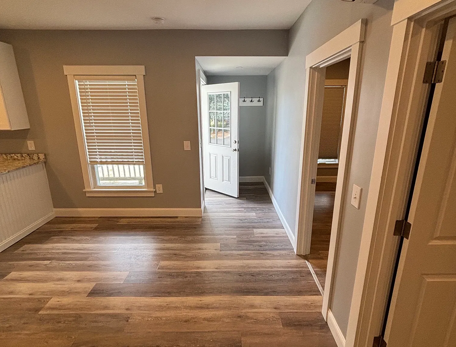 2 bed, 800 sqft, $2,550 — Photo 4