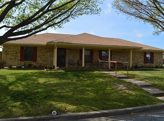 2nd image of 2207 N Village Dr