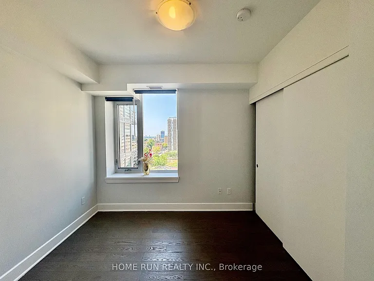 255 Bay St #3 — Photo 21