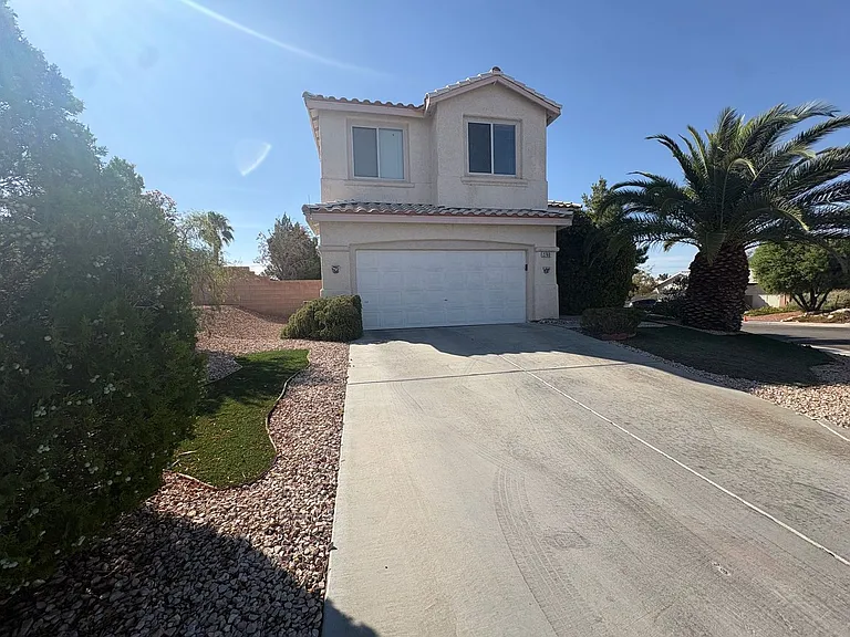 2760 Saigon Dr — Photo 2