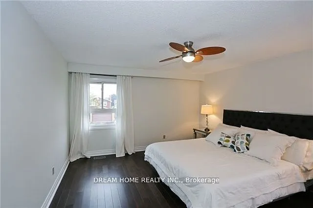 2425 Carlanne Pl #MAIN — Photo 18