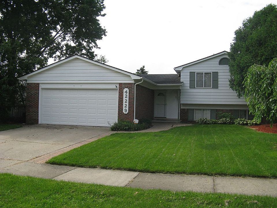 1st image of 42229 Wickfield Ct