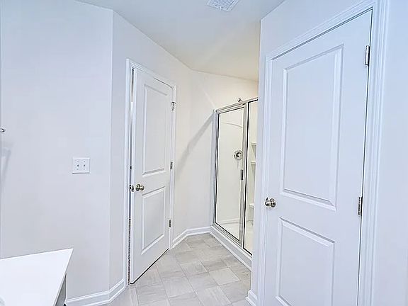 4th image of 427 Sea Grit Ct