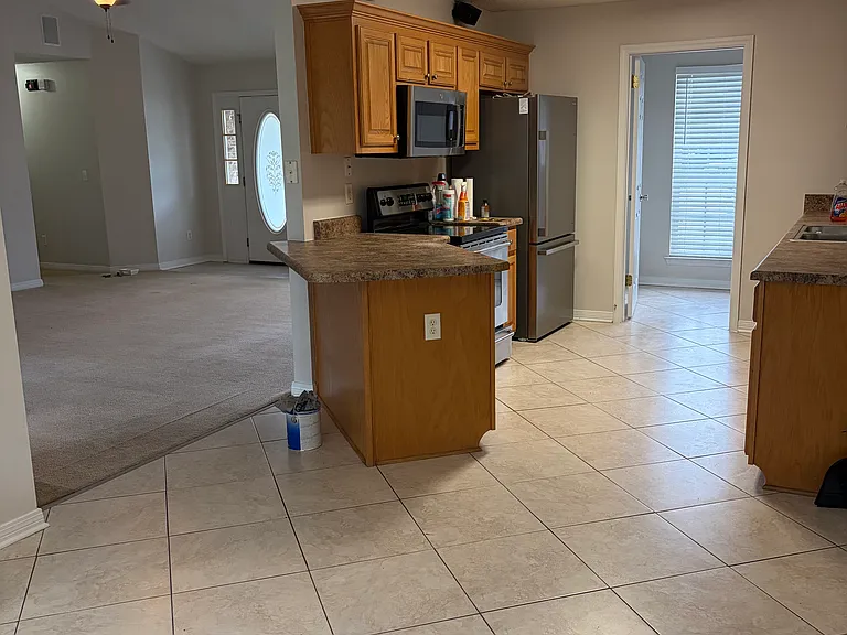 1608 Cedrus Ln — Photo 5