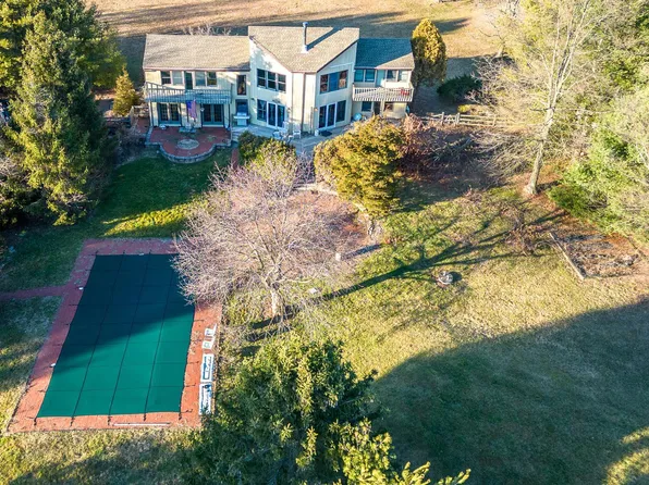 97 Uhlerstown Hill Rd, Erwinna, PA 18920