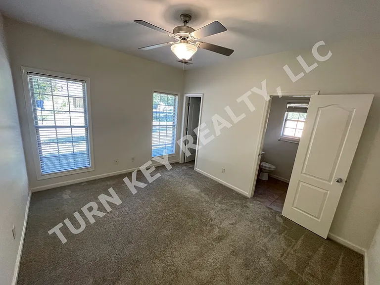 112 Vann Cir — Photo 7