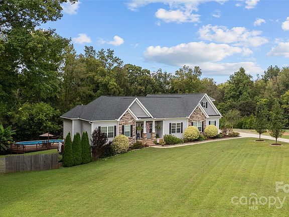2nd image of 9301 Poinchester Dr