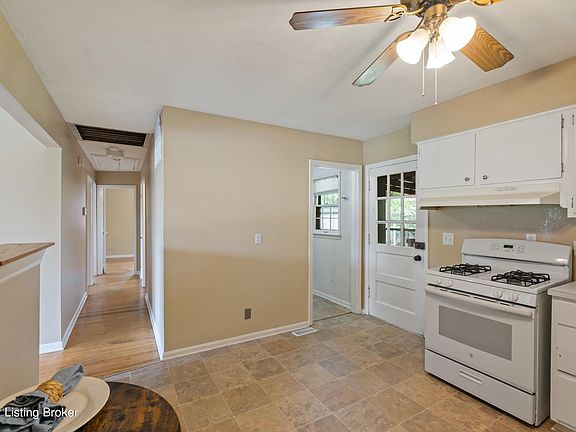5th image of 5815 Teakwood Ln