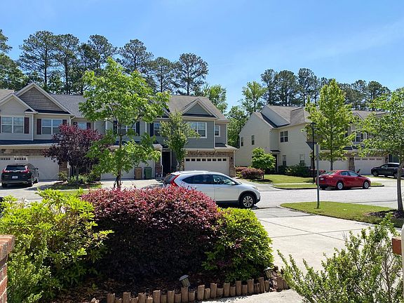 4th image of 442 Manchester Park Ln