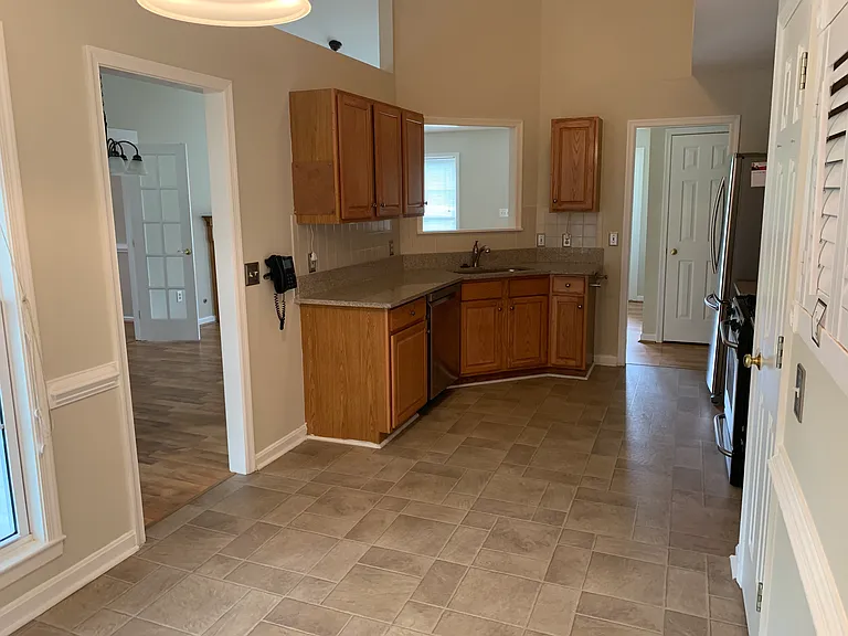 11416 Kimberley Ln — Photo 2