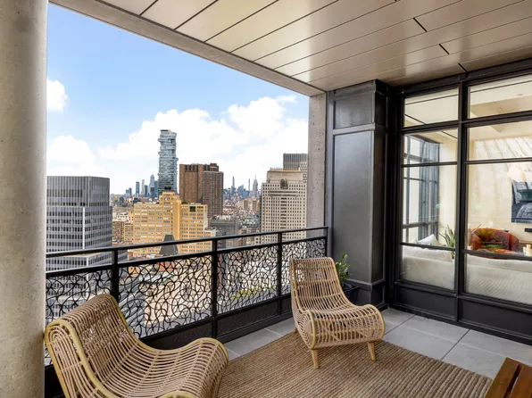 25 Park Row image 11 of 22