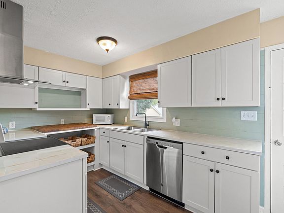 5th image of 601 Baughman Ave