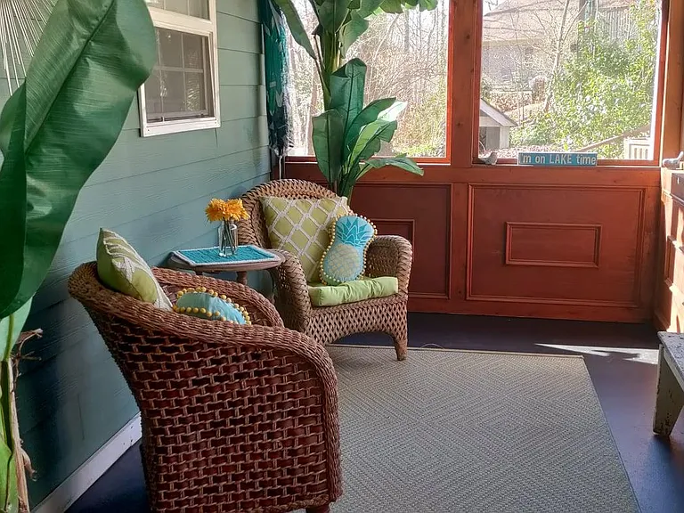 Nice screened porch