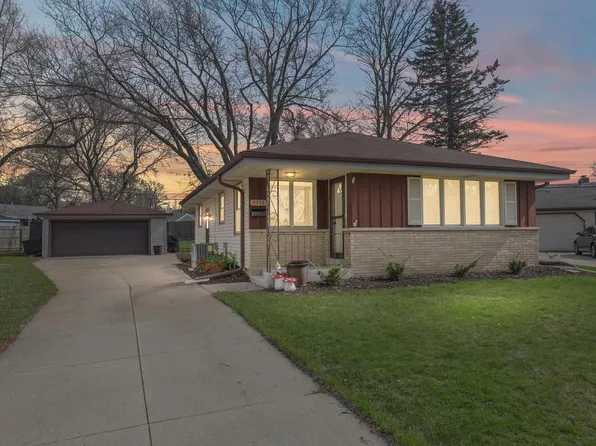 9733 West Vigo TERRACE, West Allis, WI 53227