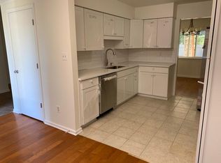 3705 Willow Point Dr, Charlotte, NC 28277