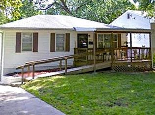 8133 NE San Rafael Dr, Kansas City, MO 64119
