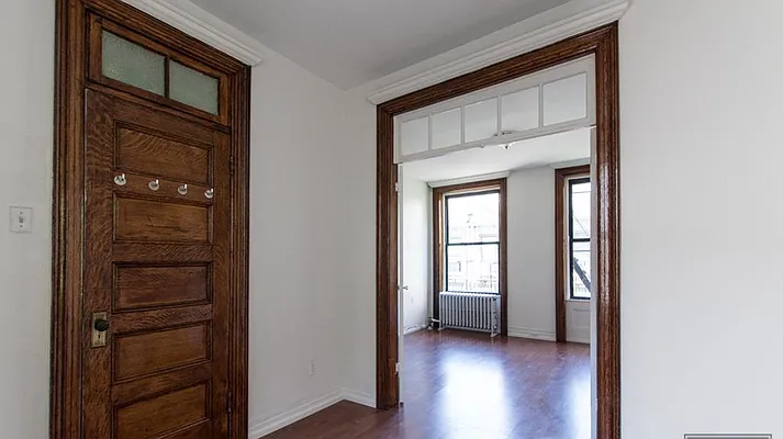 Rented by Bryan L Rozencwaig, LREB | media 4