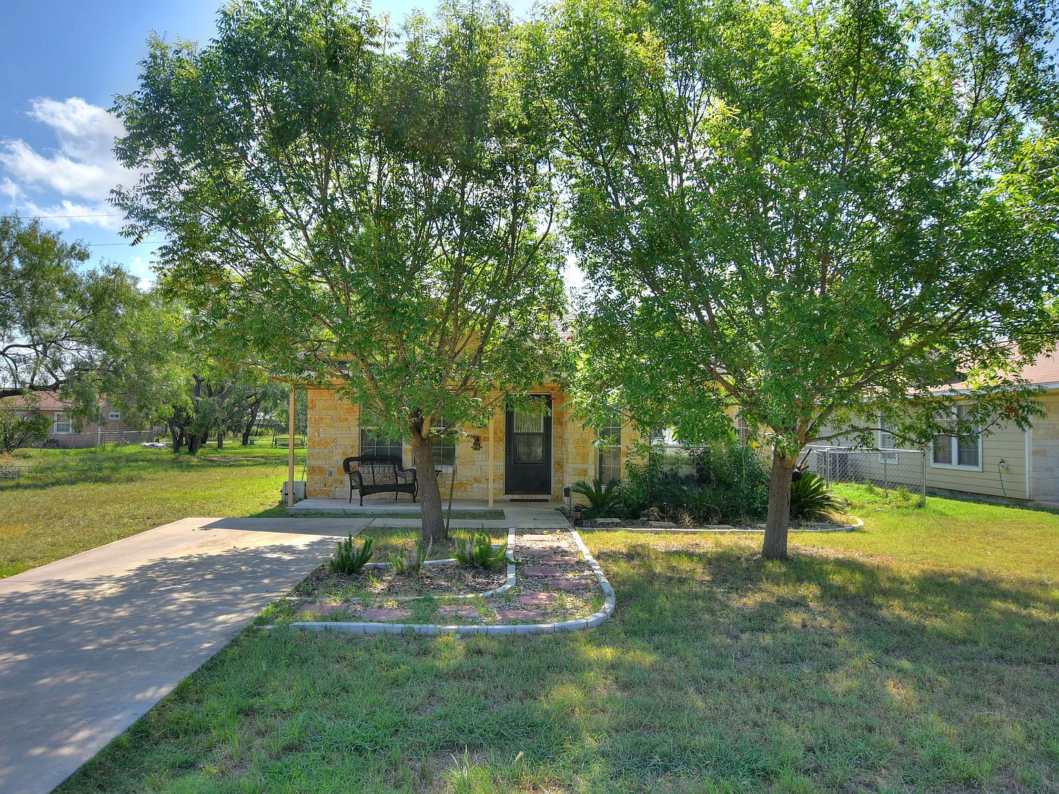 835 Pecan Ln, Cottonwood Shores, TX 78657 Zillow